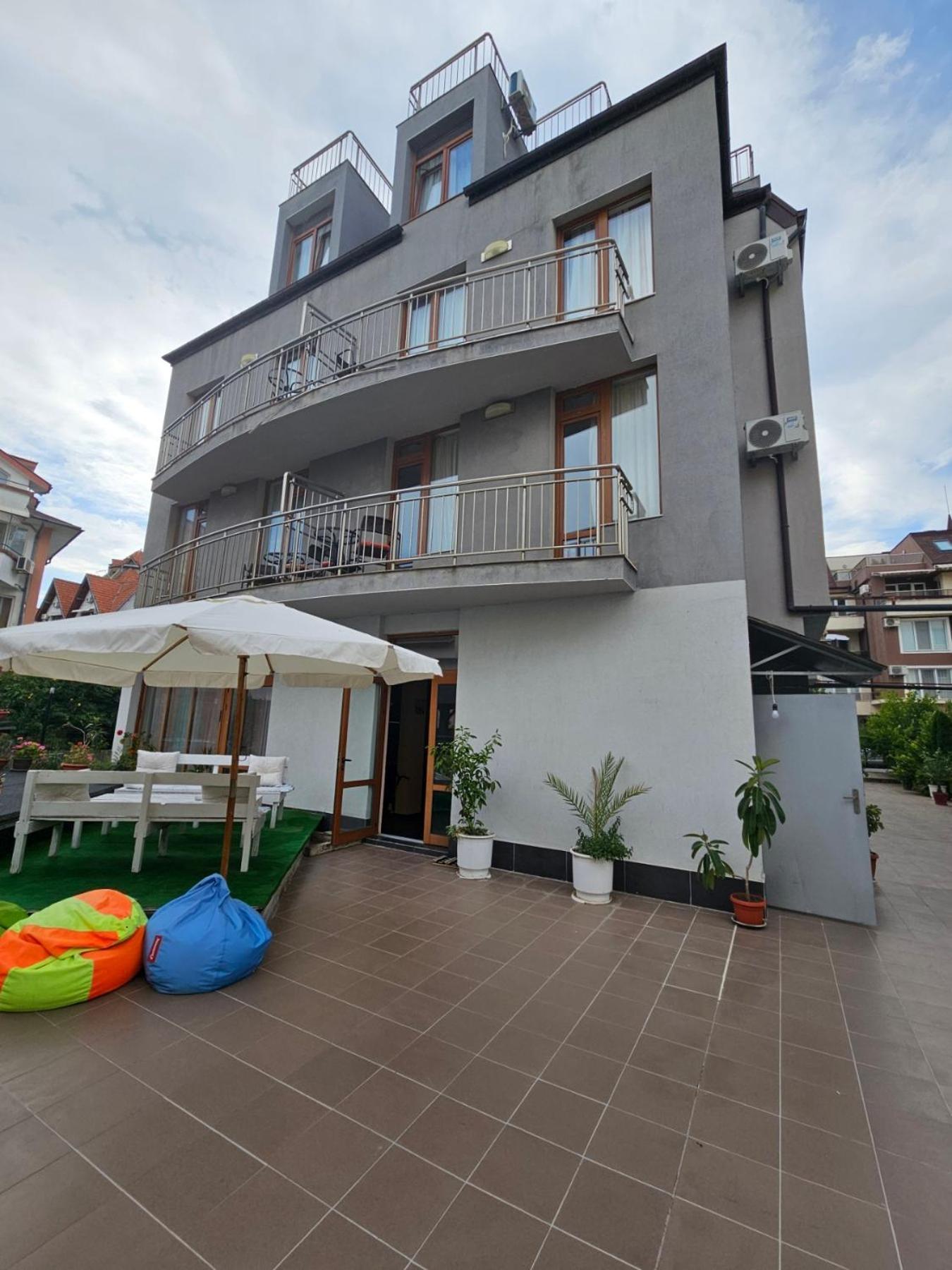 Guest House Petrovi Ravda Ngoại thất bức ảnh